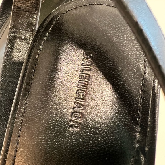 Balenciaga Afterhour Leather Logo Print Sandals - Picture 9 of 12